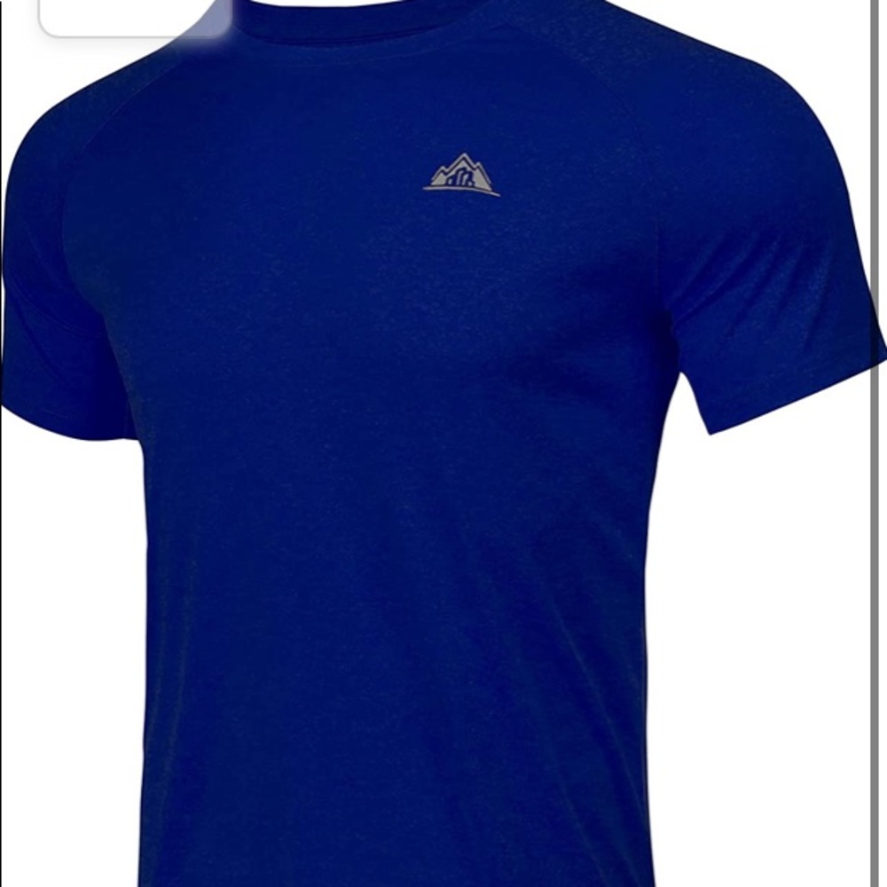 NEW- Men’s t-shirt, size medium